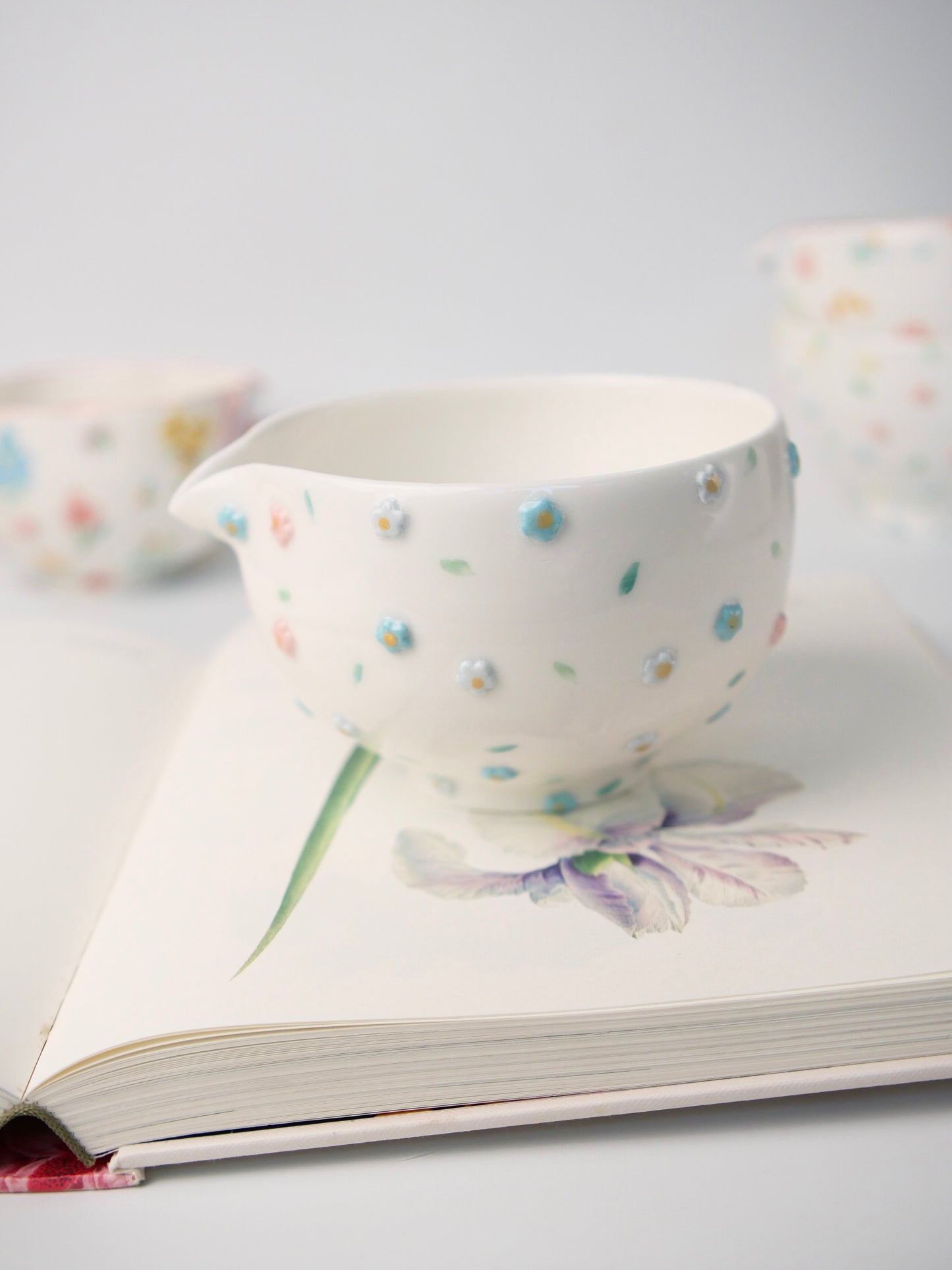 under the blue light matcha bowl