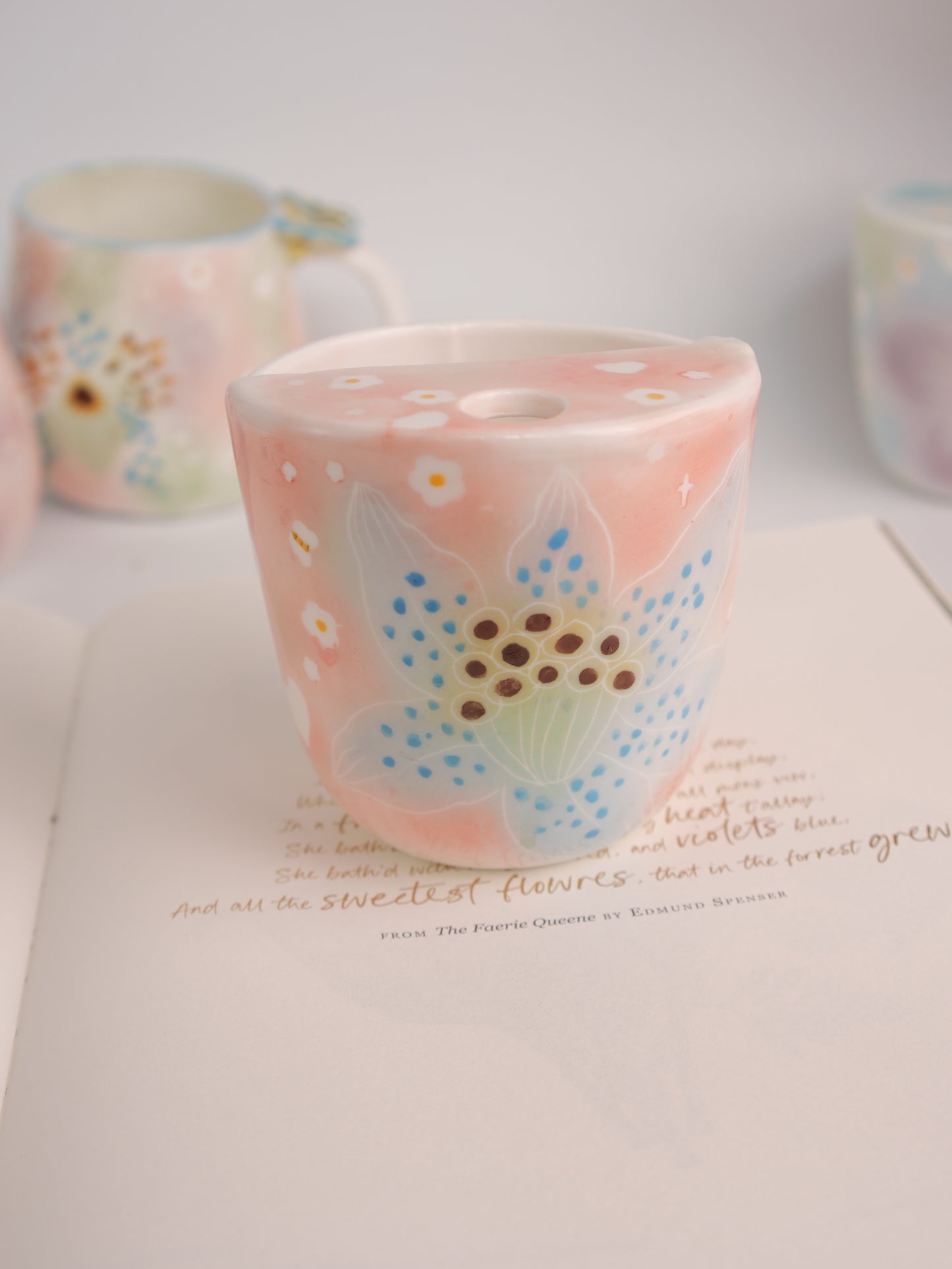Blue lily sip cup