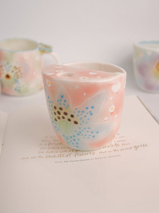 Blue lily sip cup